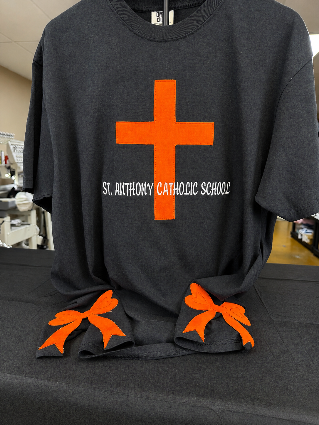 ST. Anthony Catholic School Side Bow Spirit Tee 🎀 Comfort Color